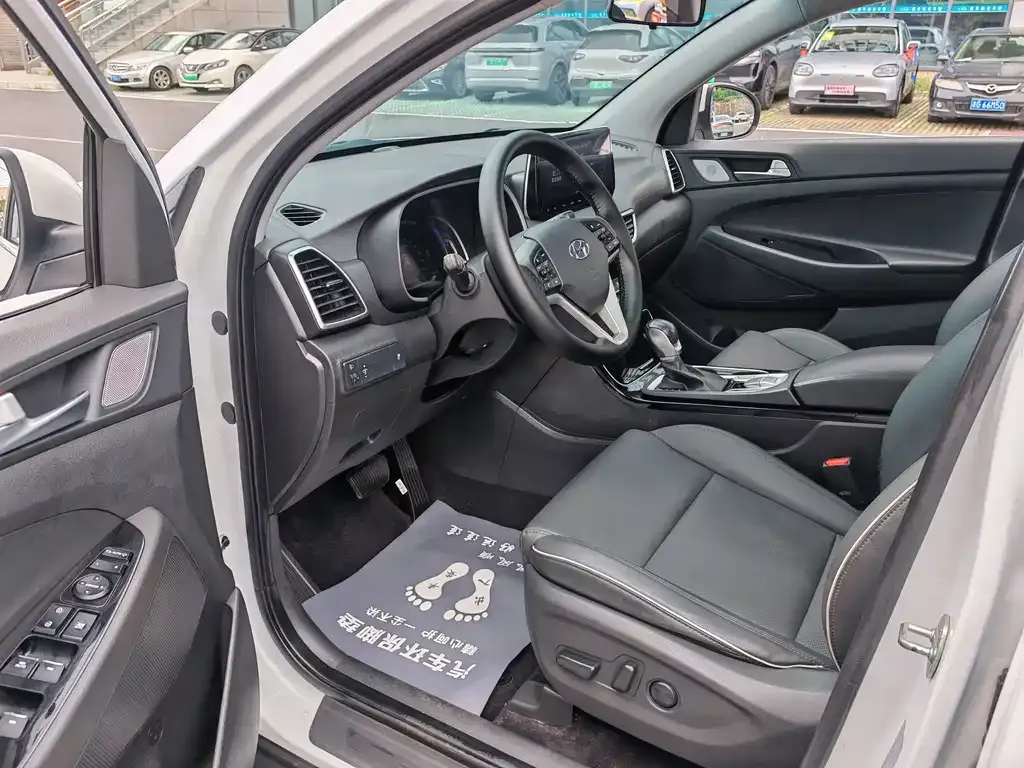 Hyundai Tucson — фото 2