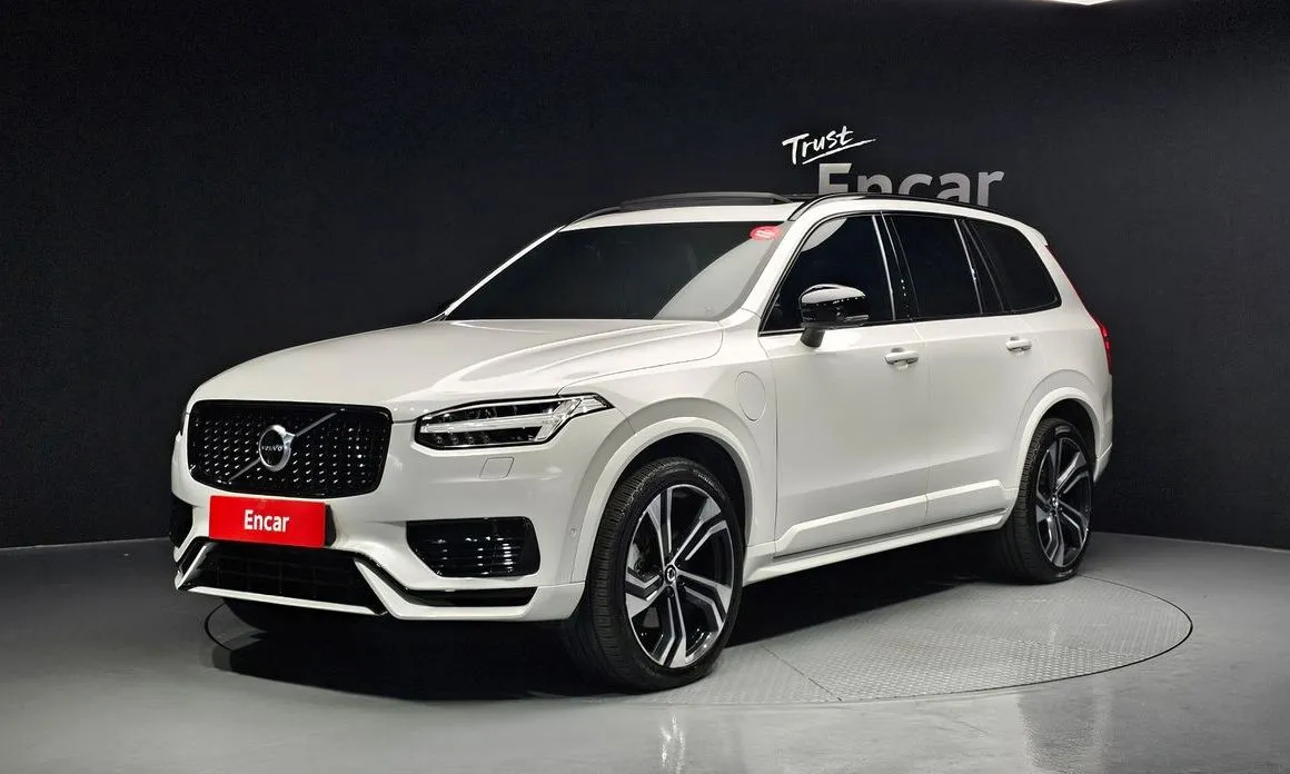 Volvo XC90 — фото 1