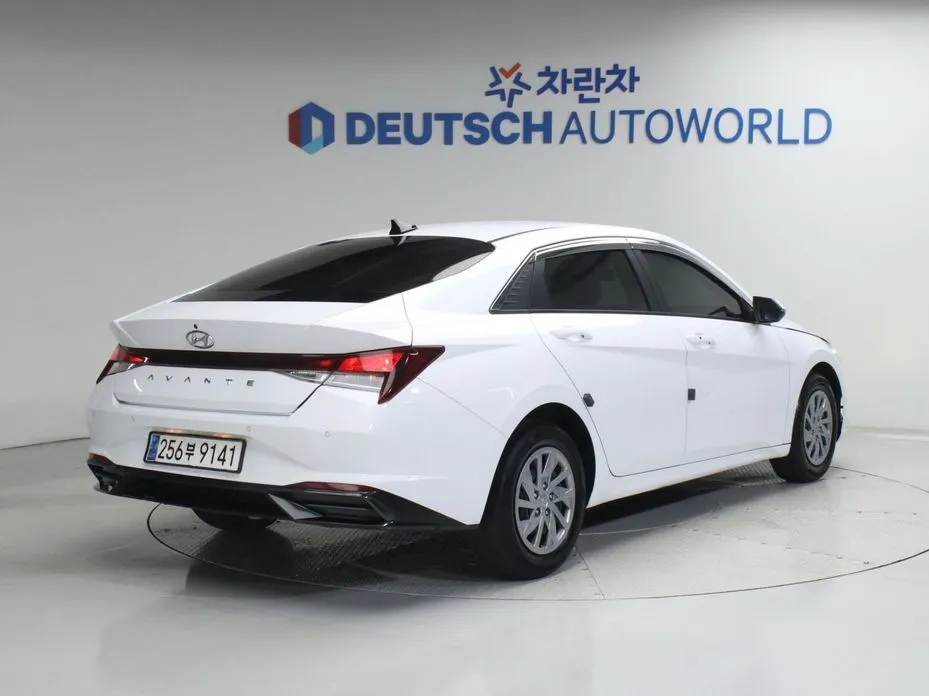 Hyundai AVANTE — фото 9