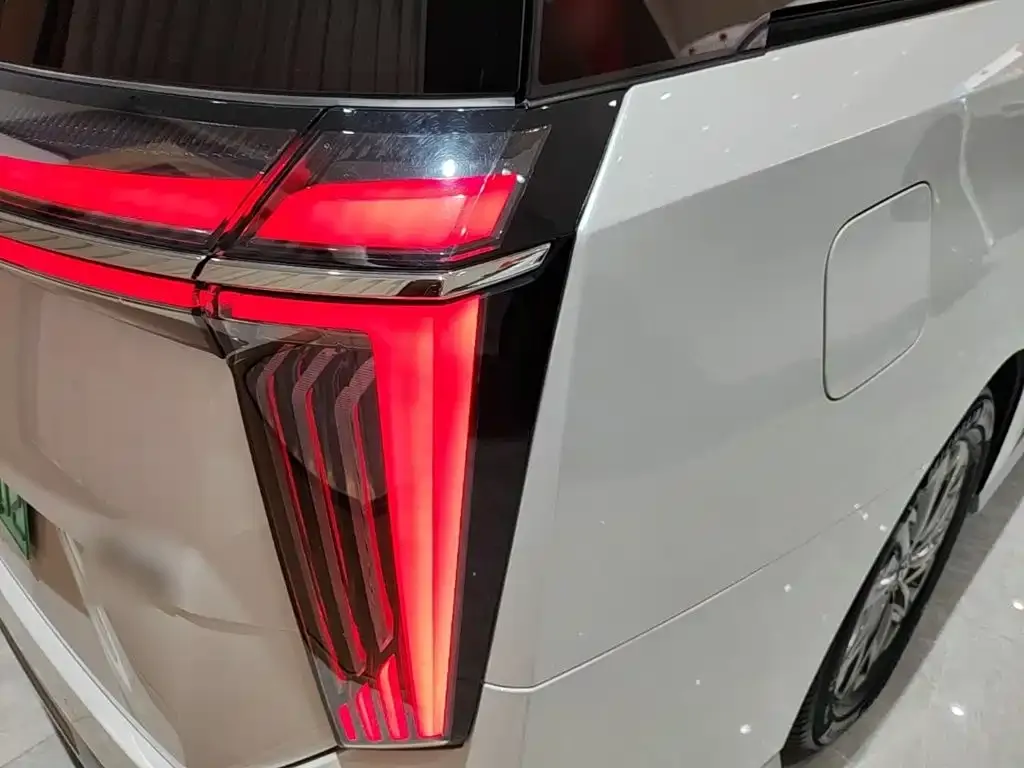 GAC Motor Trumpchi M8 — фото 7