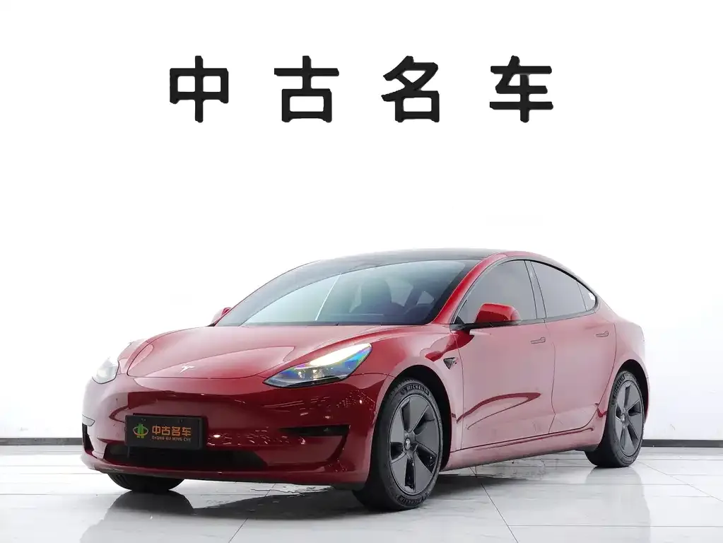 Tesla Model 3 — фото 1