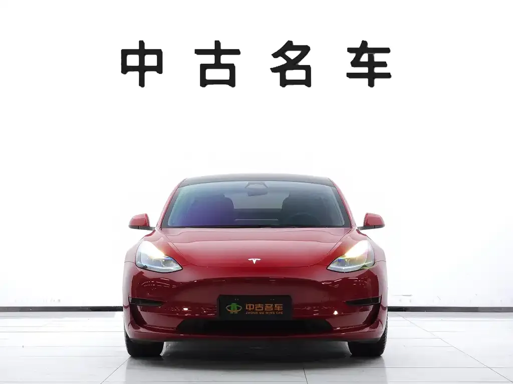 Tesla Model 3 — фото 9