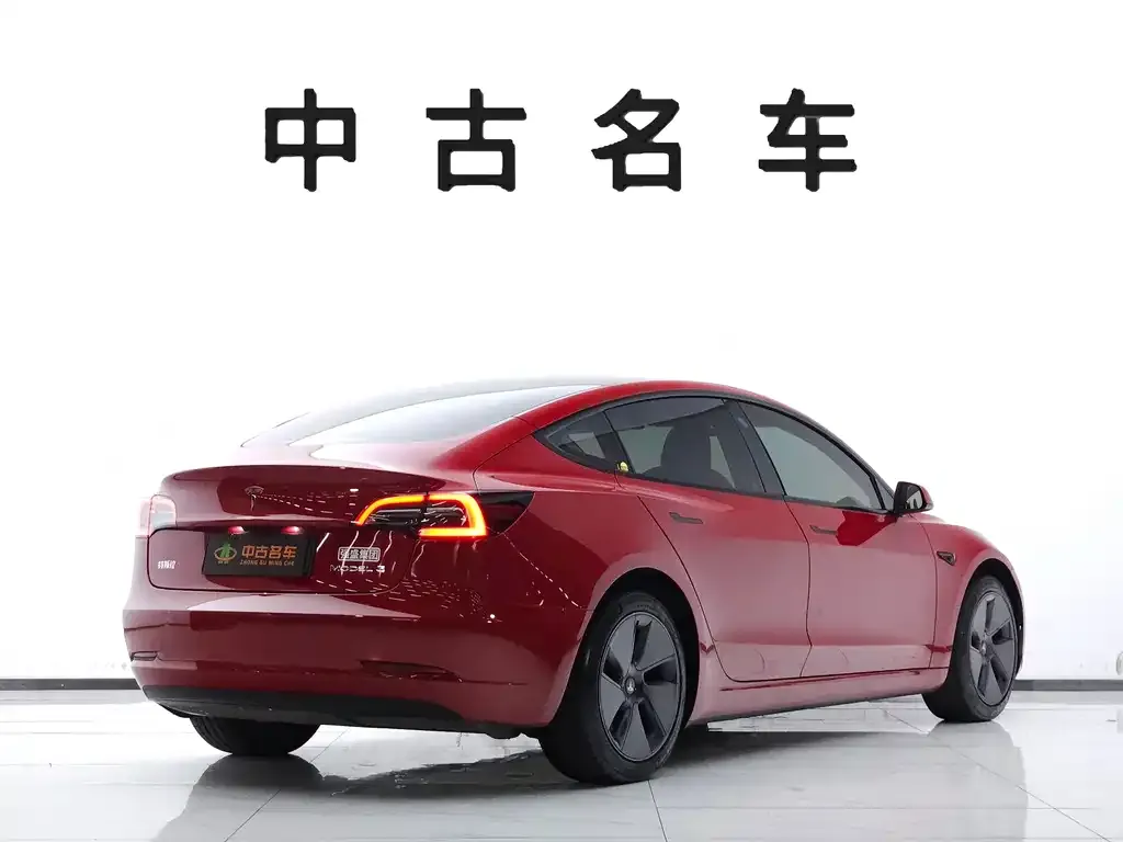 Tesla Model 3 — фото 6