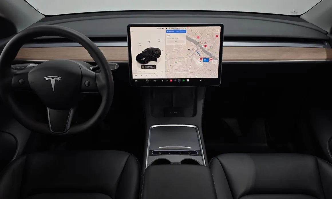 Tesla Model Y — фото 4