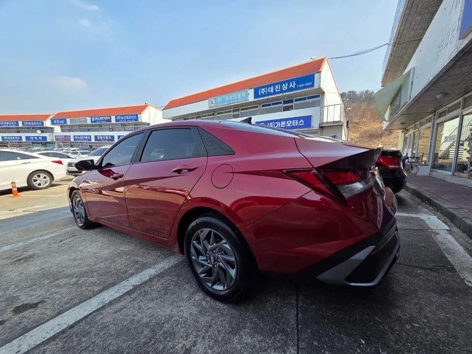 Hyundai AVANTE — фото 3