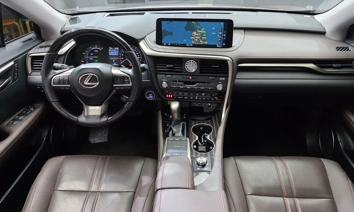 Lexus RX — фото 8