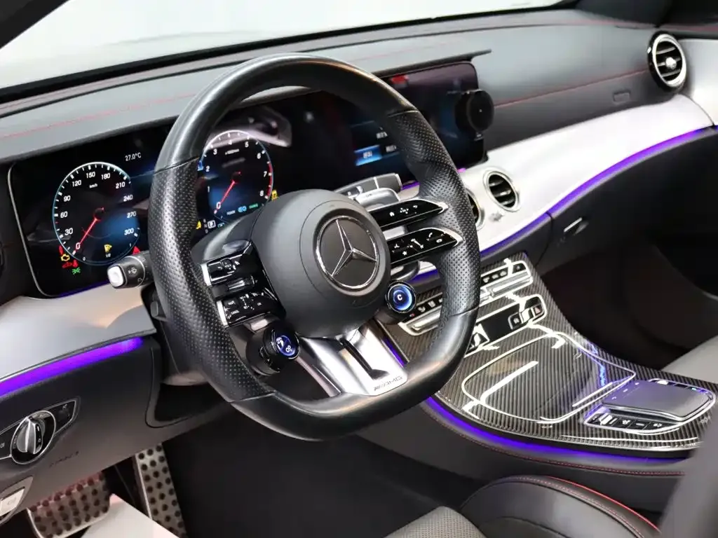 Mercedes-Benz E-Class AMG — фото 9