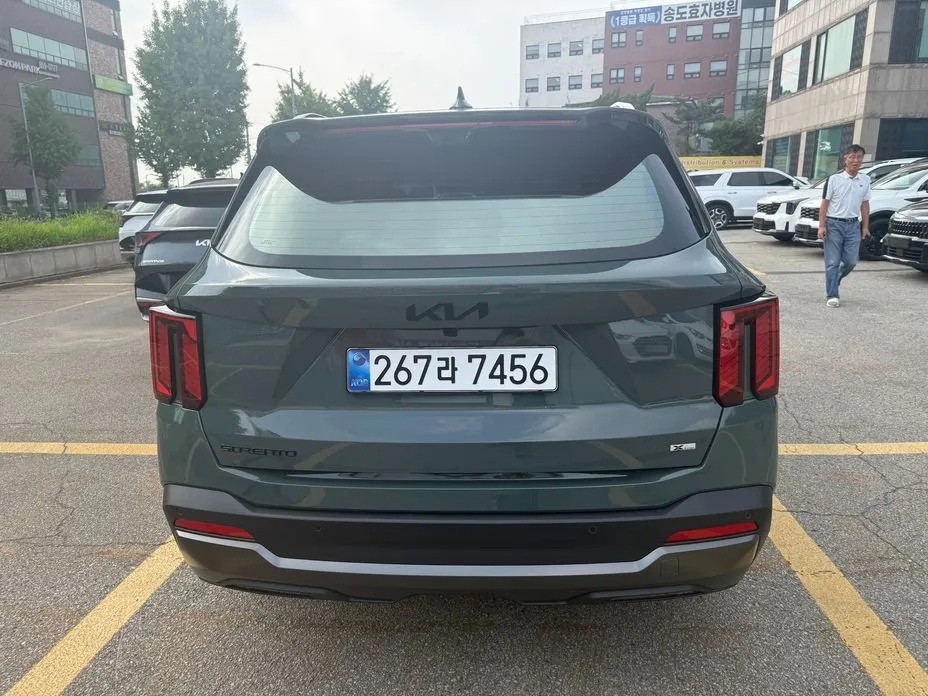 Kia Sorento — фото 7