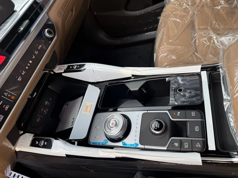 Kia Sorento — фото 10