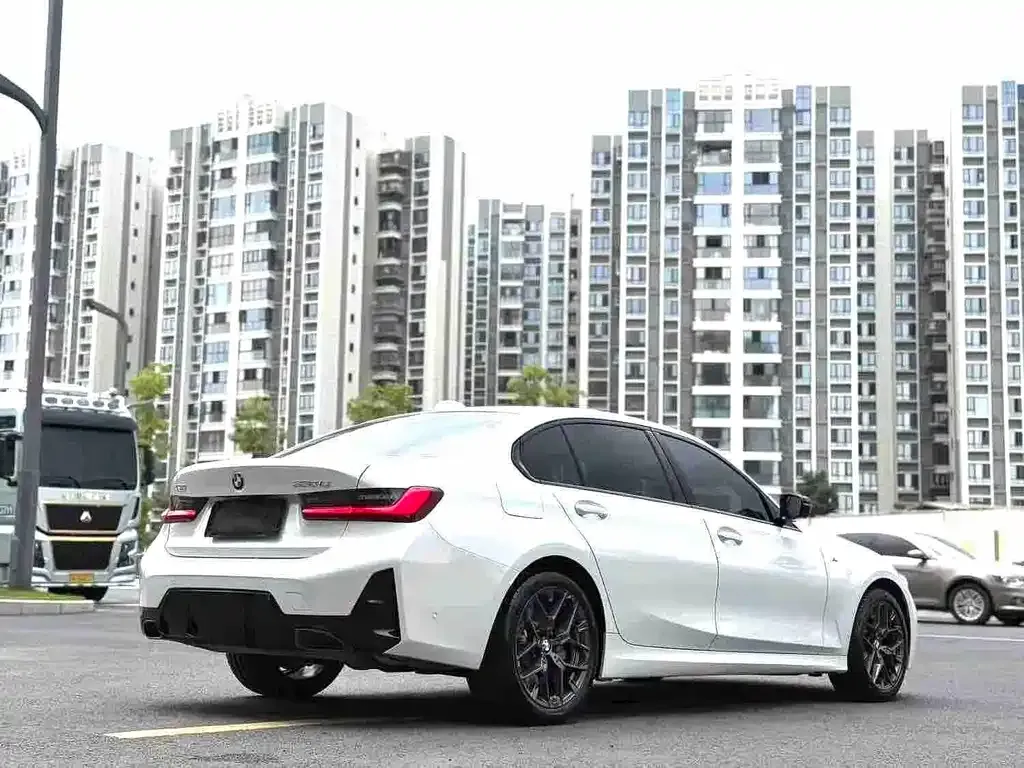 BMW 3 Series — фото 10