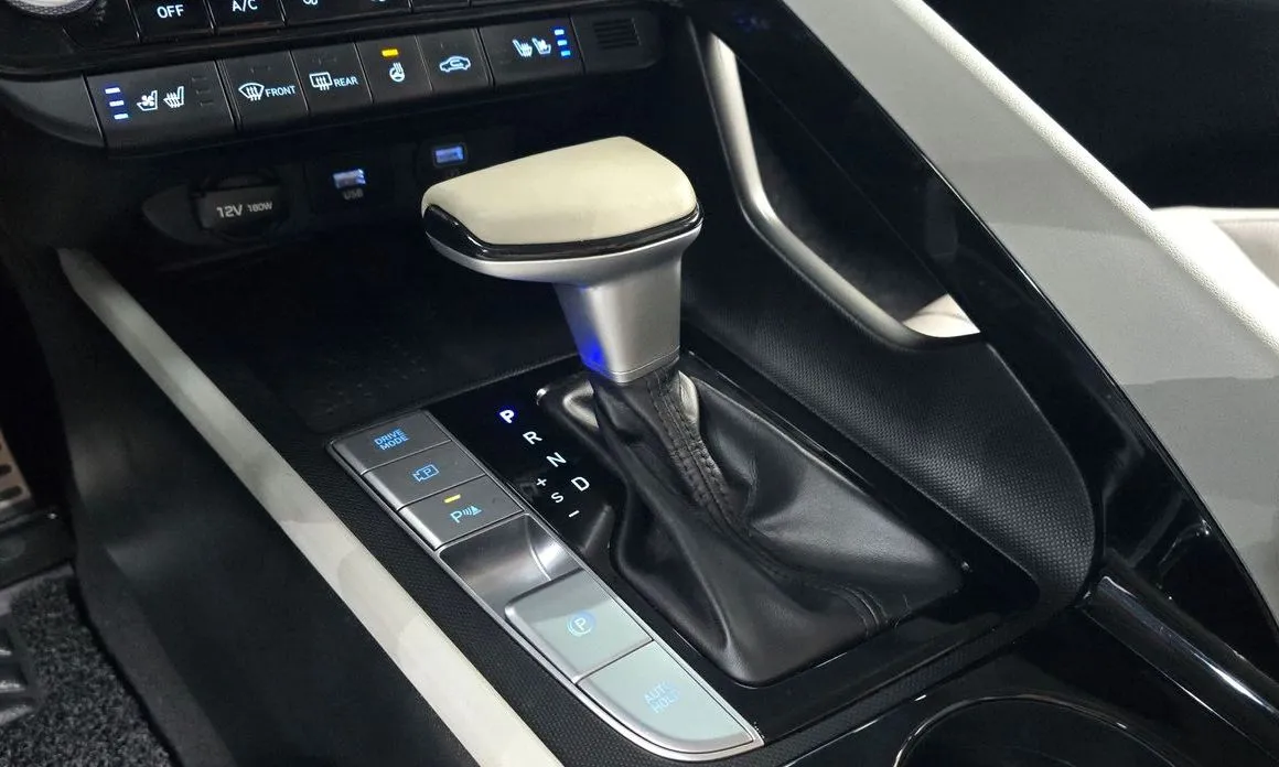Hyundai AVANTE — фото 9