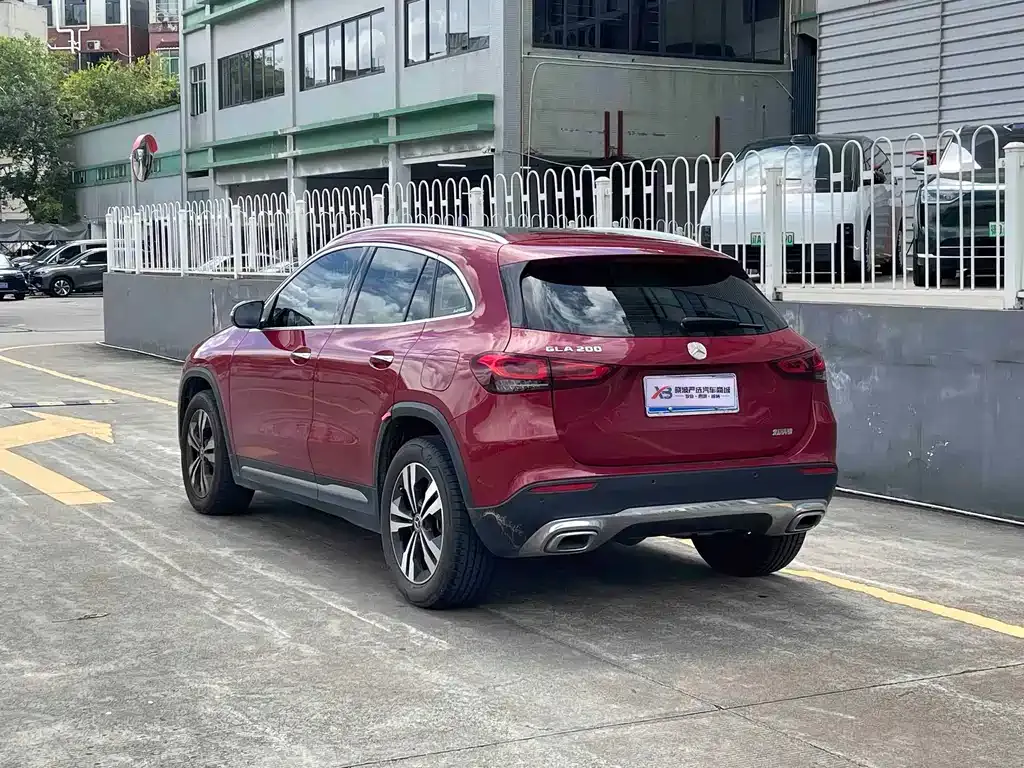 Mercedes-Benz GLA — фото 8