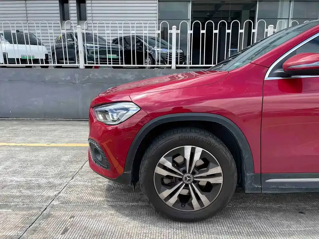 Mercedes-Benz GLA — фото 10