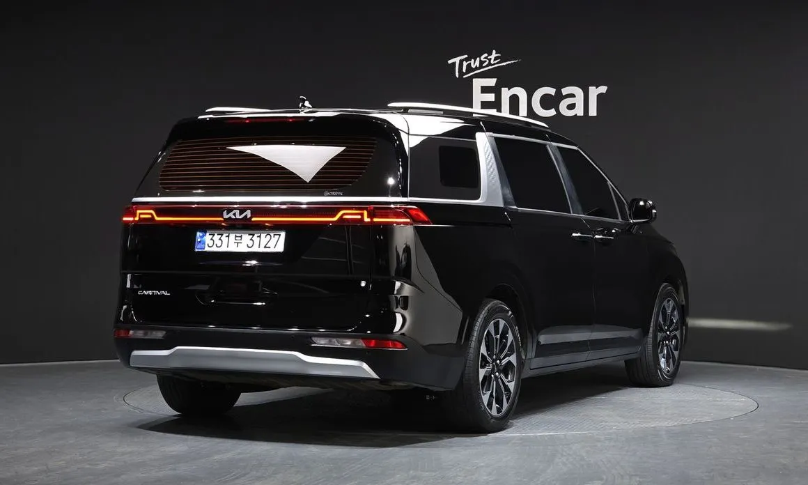 Kia Carnival — фото 5