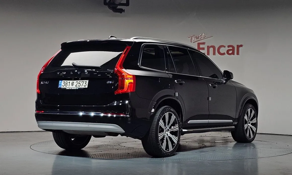 Volvo XC90 — фото 7