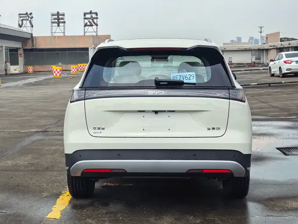BYD Seal 05 DM-i — фото 2