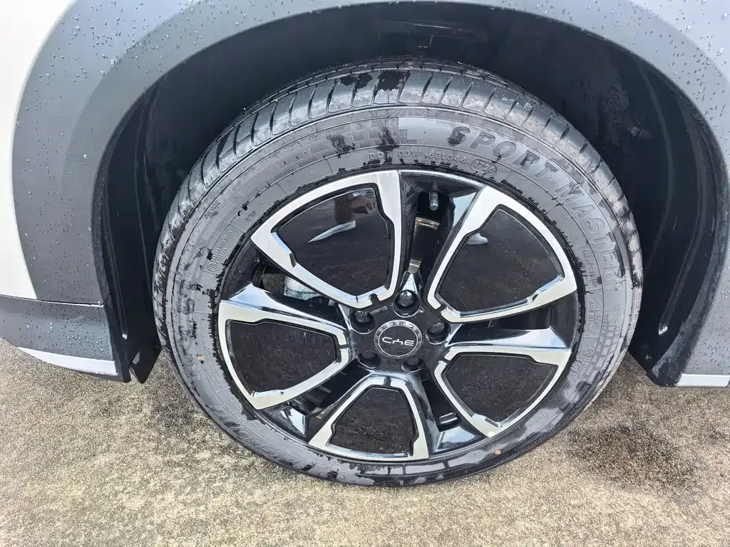 BYD Seal 05 DM-i — фото 7