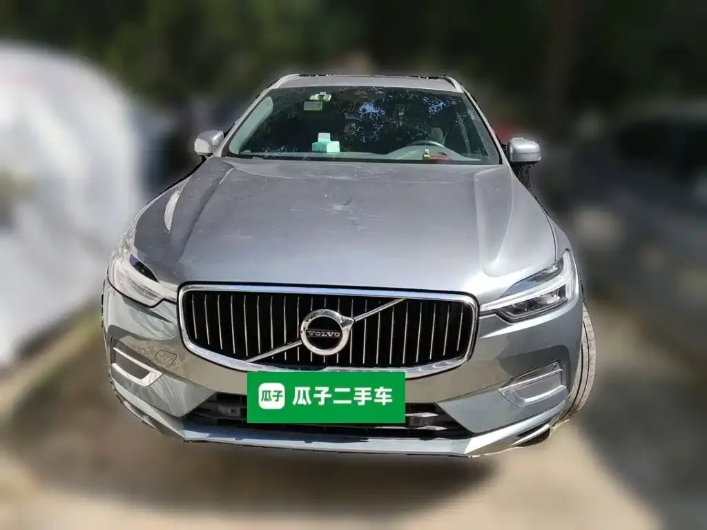 Volvo XC60 — фото 6