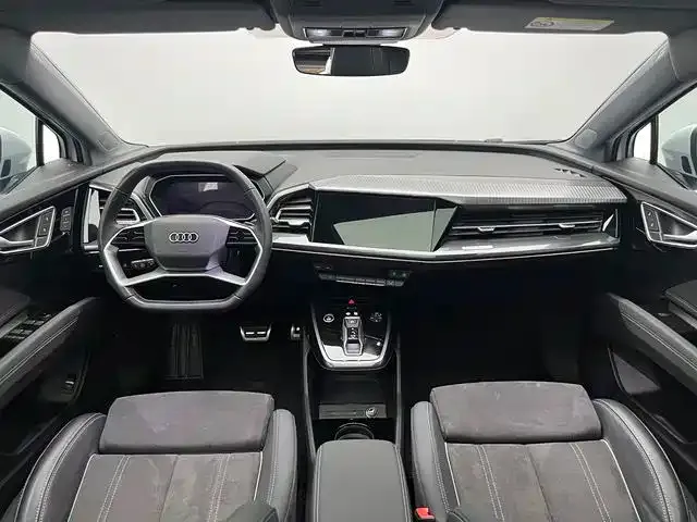 Audi Q4 e-tron — фото 7