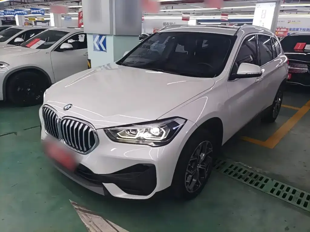 BMW X1 — фото 10