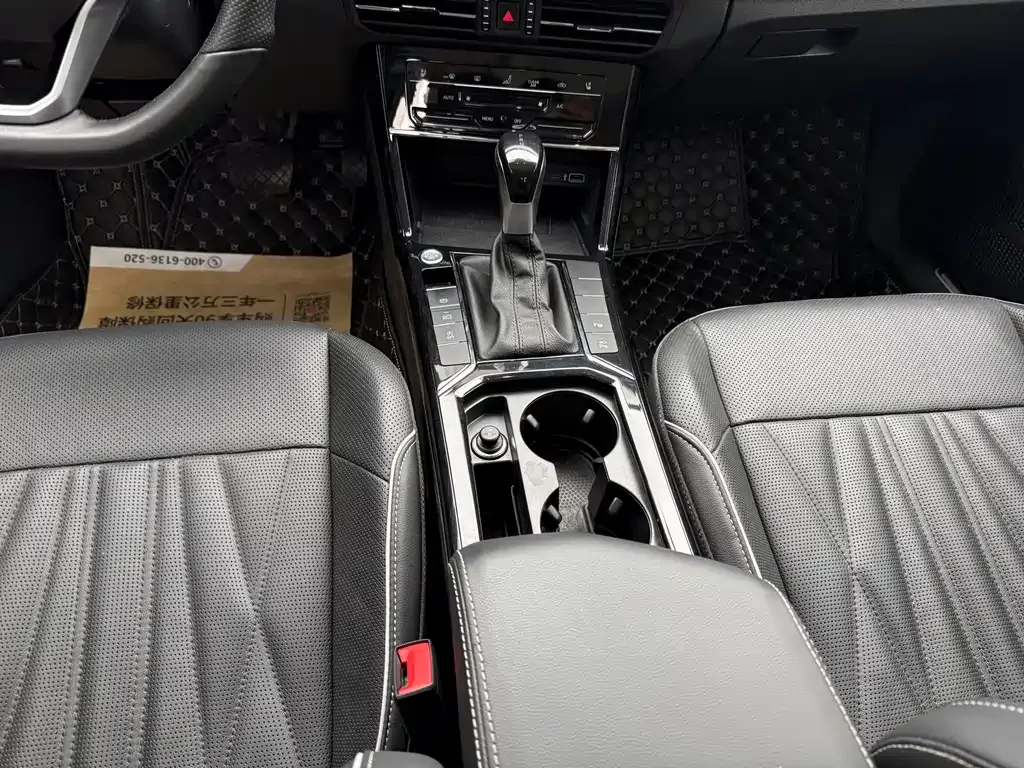 Volkswagen Passat — фото 10