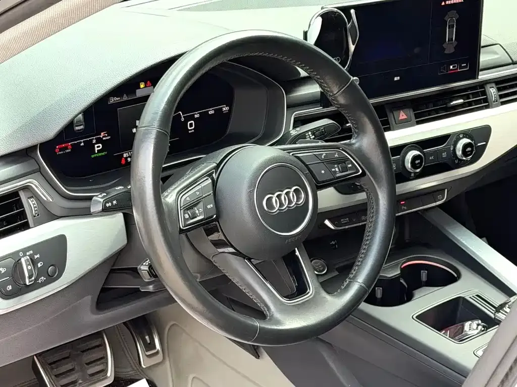 Audi A4L — фото 8