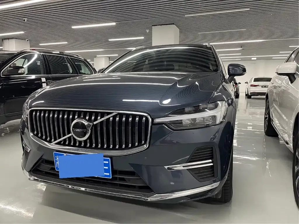 Volvo XC60 — фото 4