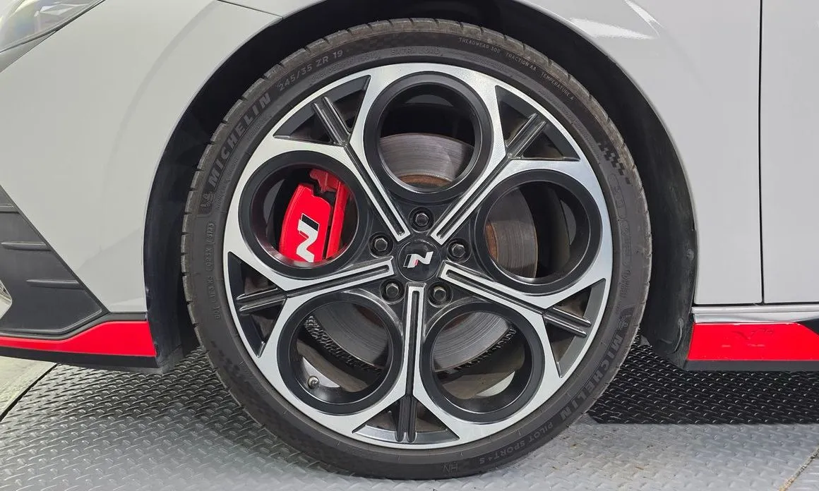 Hyundai AVANTE — фото 10