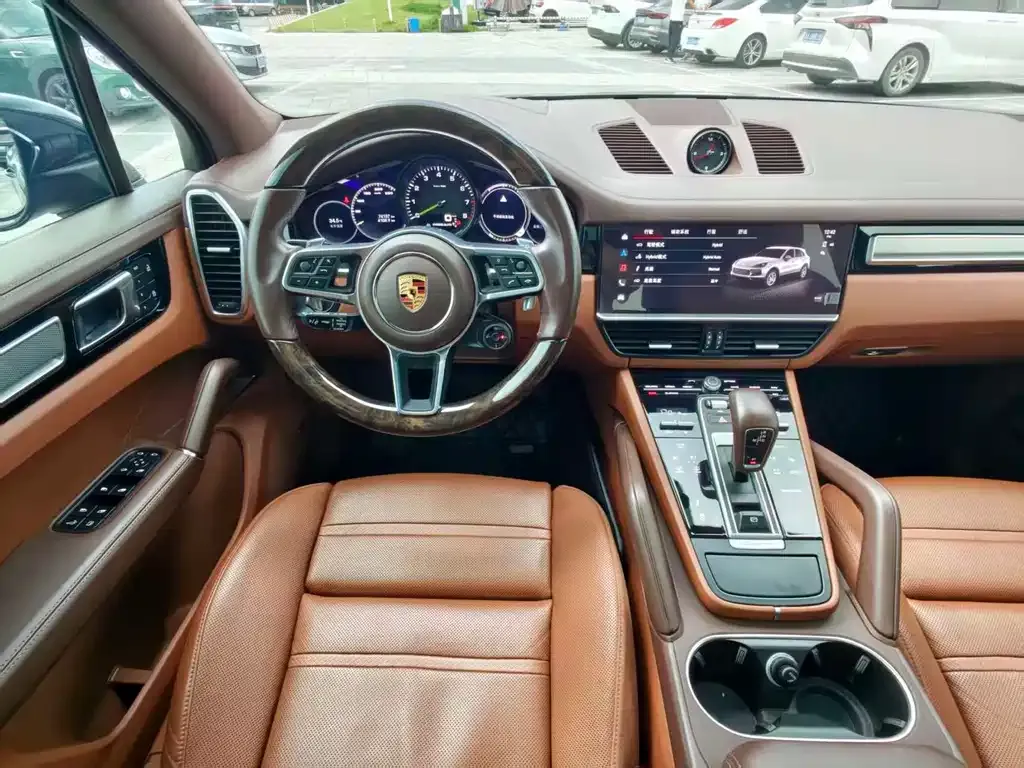 Porsche Cayenne Hybrid — фото 3