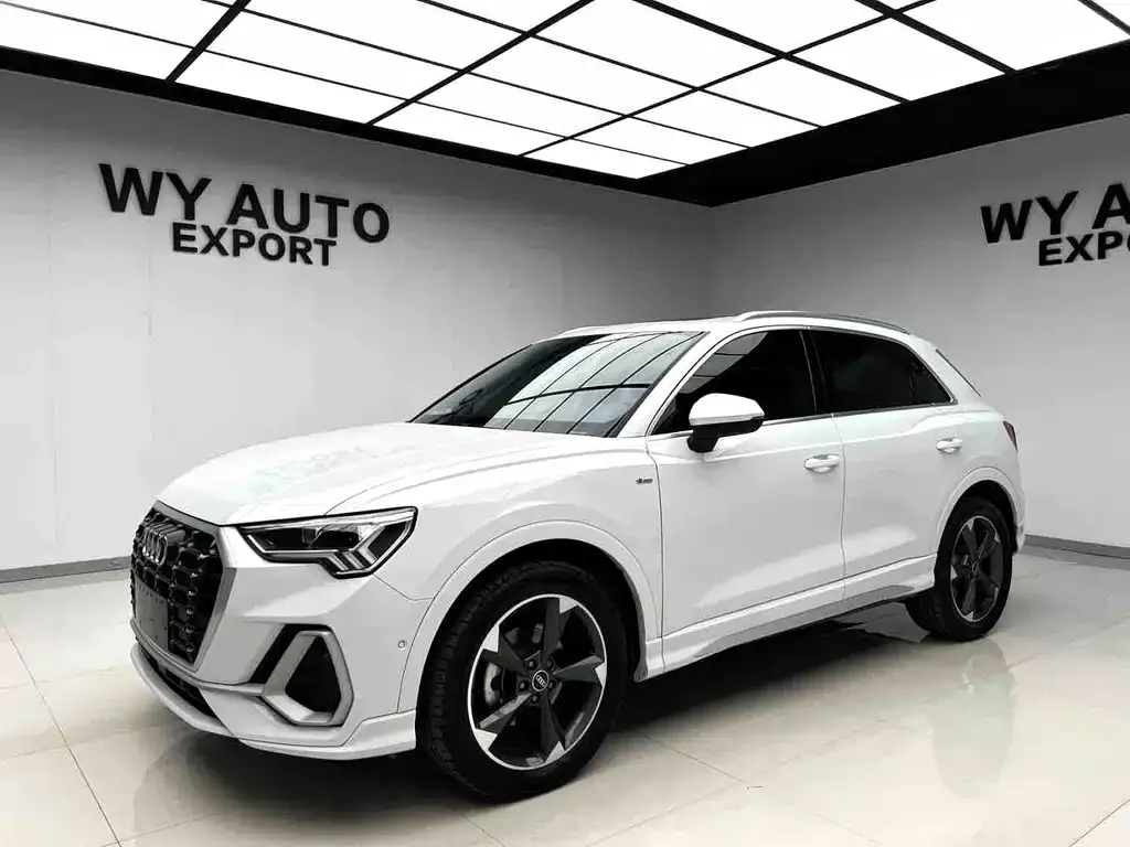 Audi Q3 — фото 1