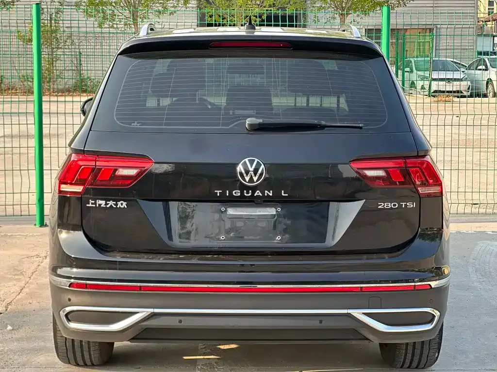 Volkswagen Tiguan L — фото 6