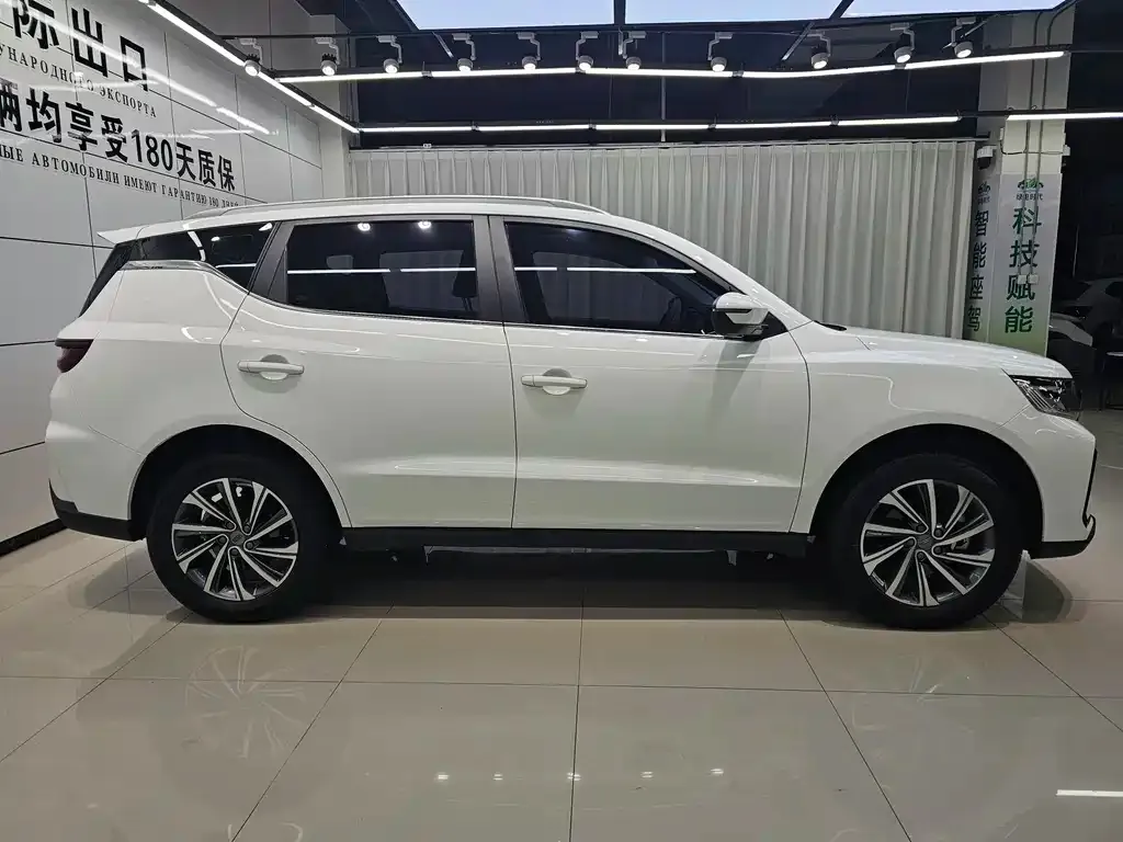 Geely Vision X6 — фото 10