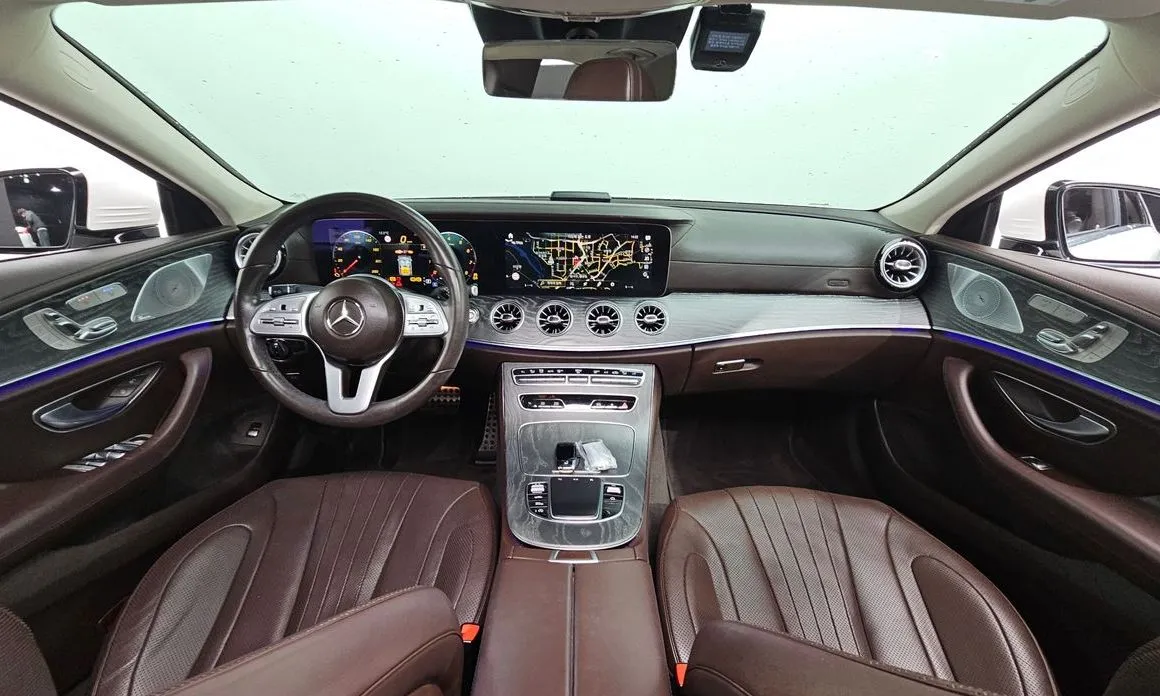 Mercedes-Benz CLS-Class — фото 10