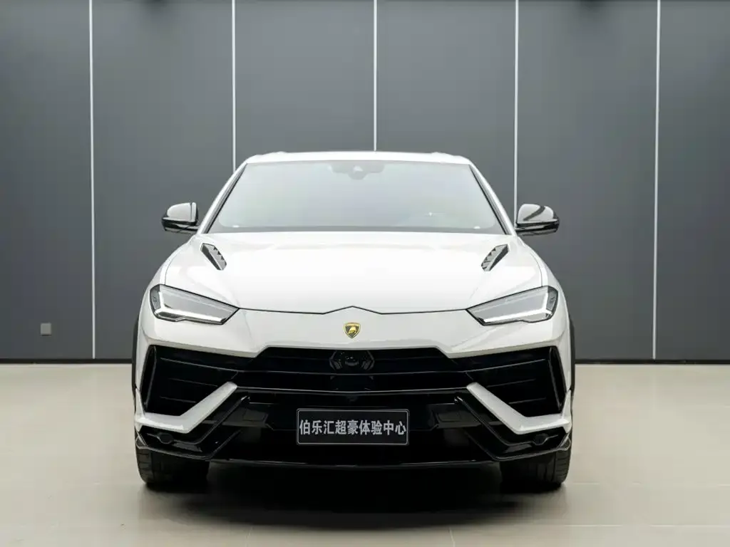 Lamborghini Urus — фото 2