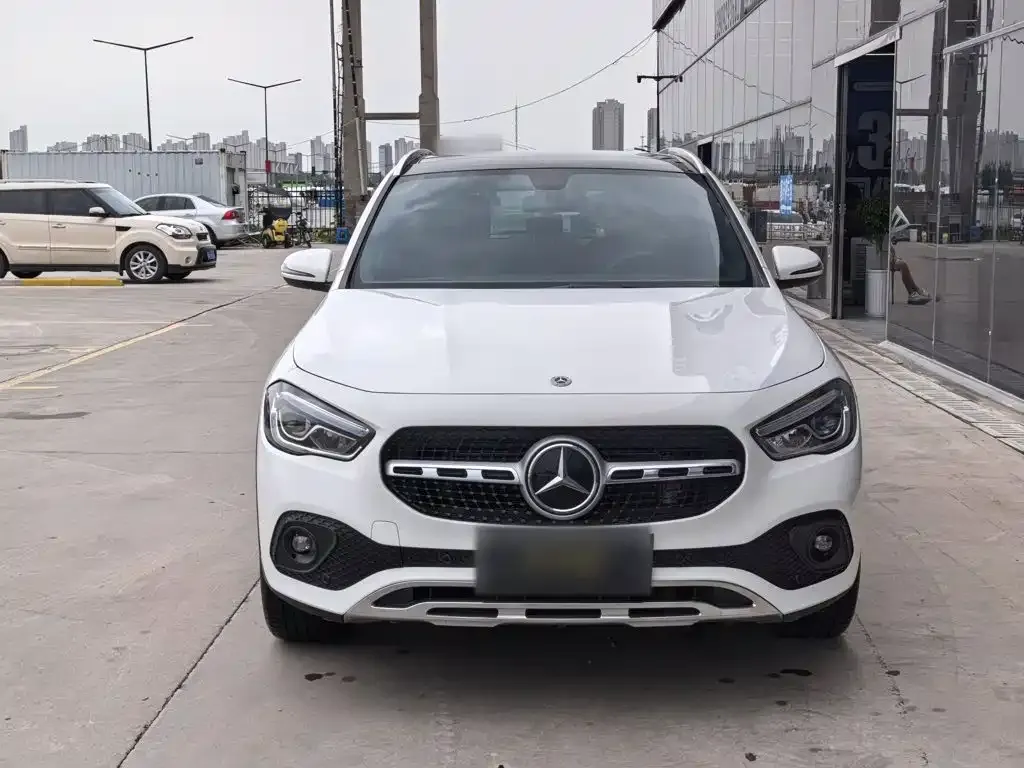 Mercedes-Benz GLA — фото 10