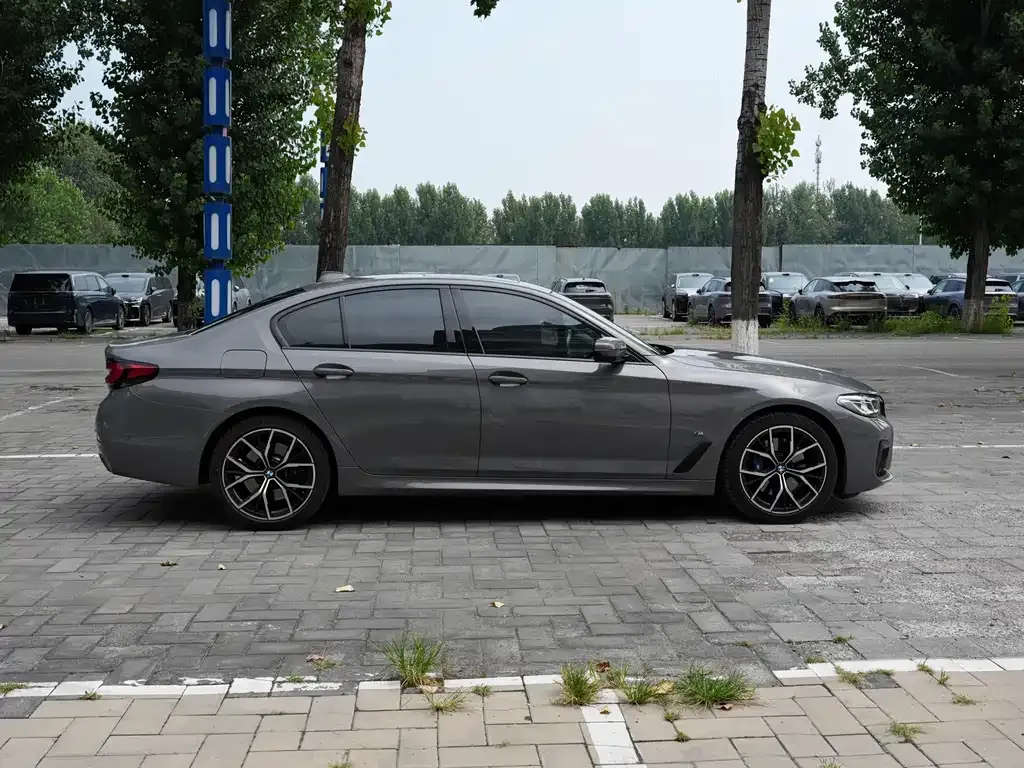 BMW 5 Series (Import) — фото 4