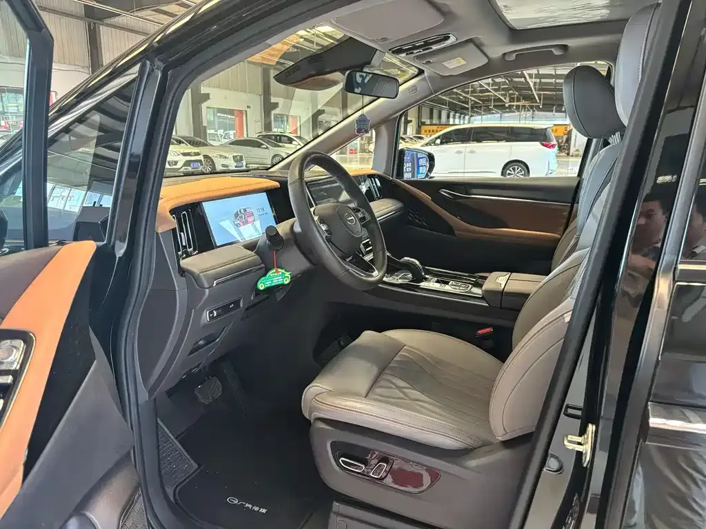 GAC Motor Trumpchi M8 — фото 7