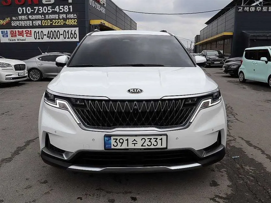 Kia Carnival — фото 1