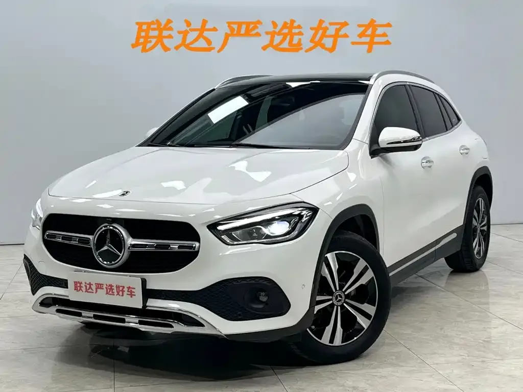 Mercedes-Benz GLA — фото 1