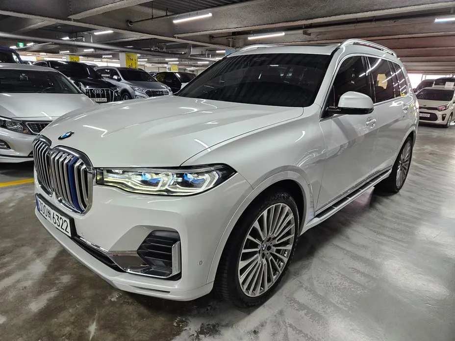 BMW X7 — фото 1
