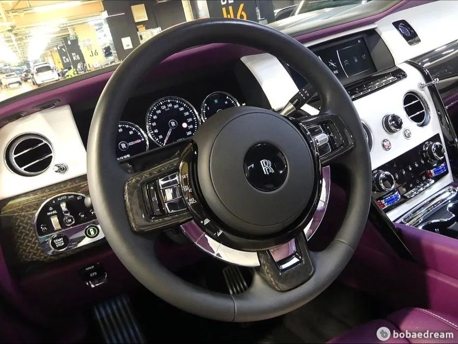 Rolls-Royce Cullinan — фото 10