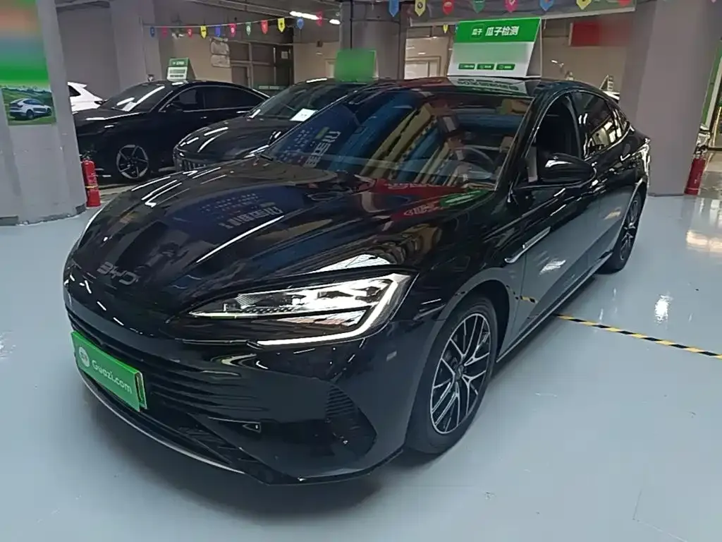 BYD Seal — фото 1
