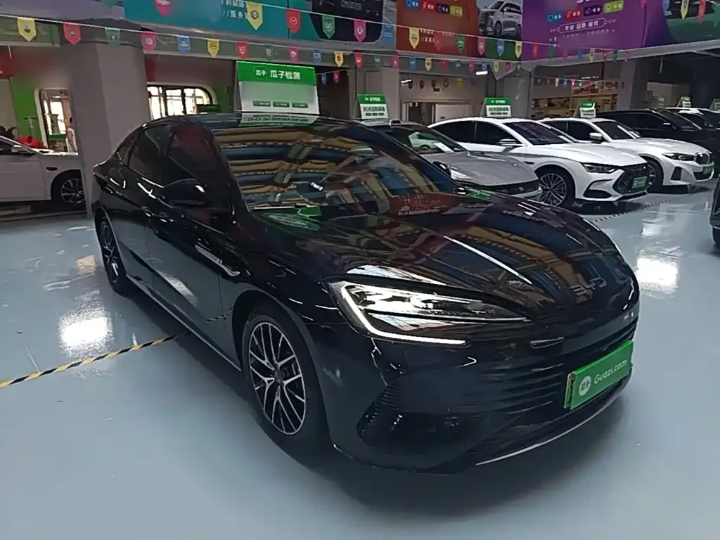 BYD Seal — фото 10