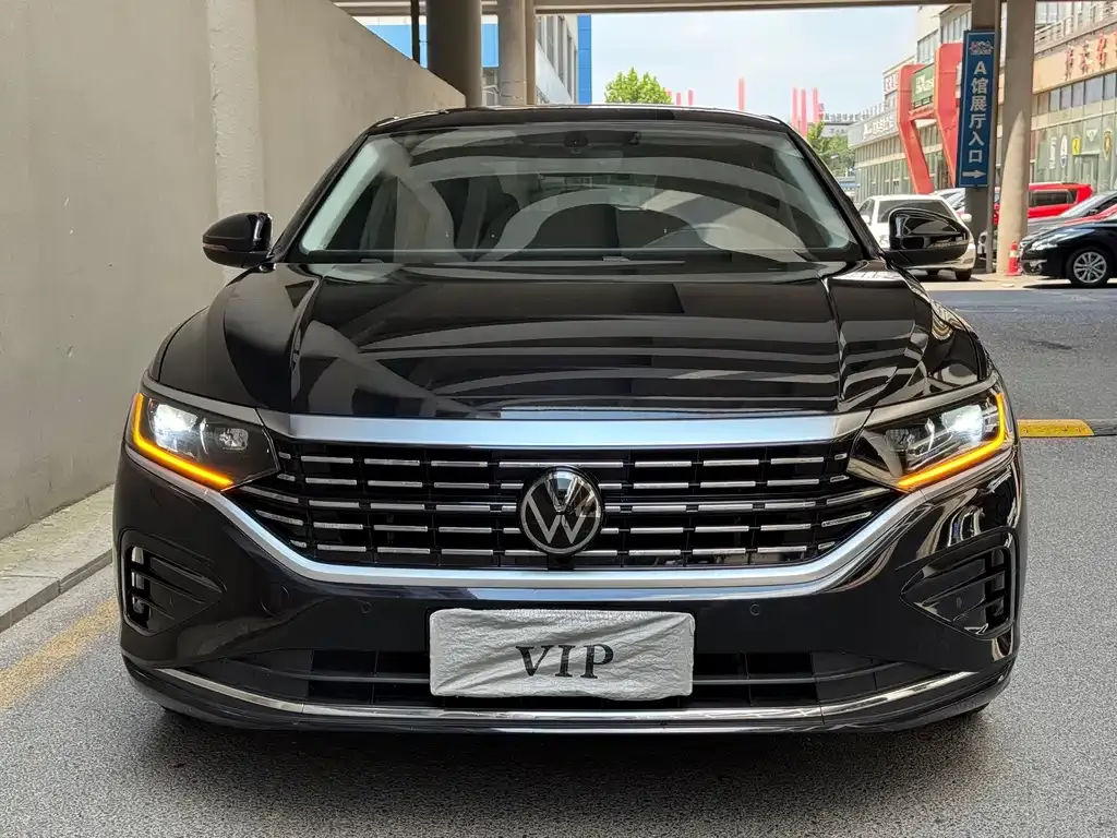 Volkswagen Passat — фото 6