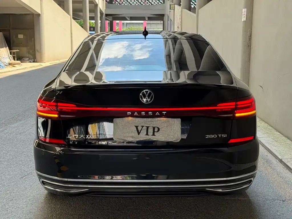 Volkswagen Passat — фото 3