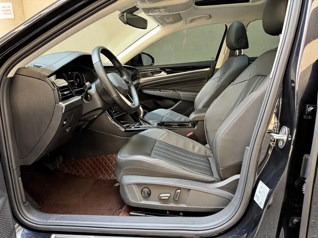 Volkswagen Passat — фото 7