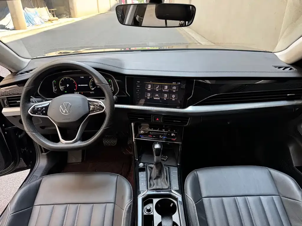 Volkswagen Passat — фото 4