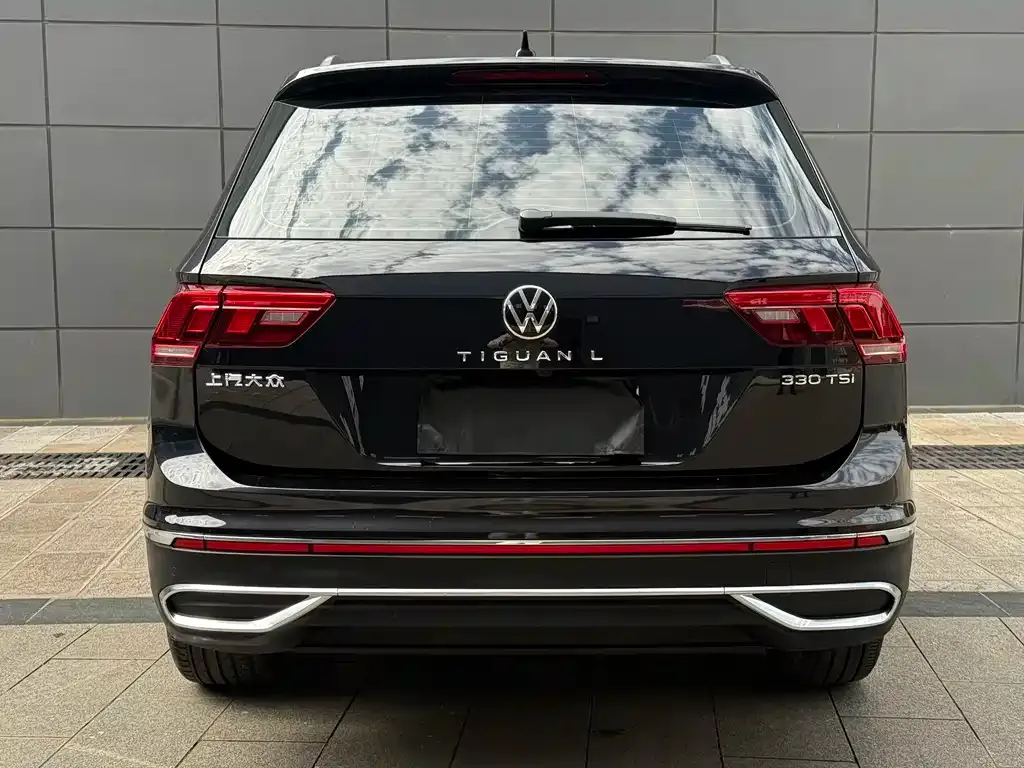 Volkswagen Tiguan L — фото 9