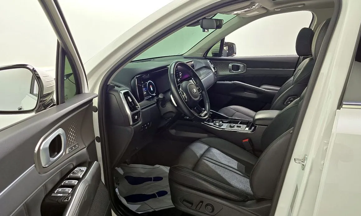 Kia Sorento — фото 10