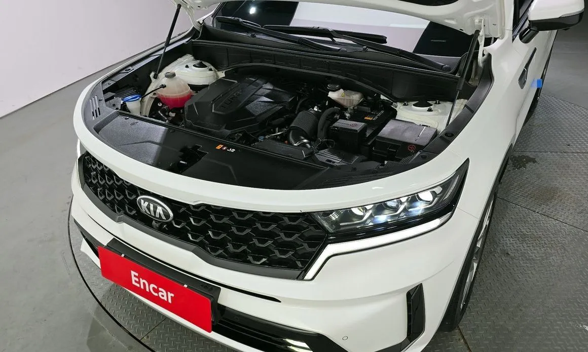 Kia Sorento — фото 5